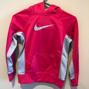 Nike pink therma fit sweatshirt